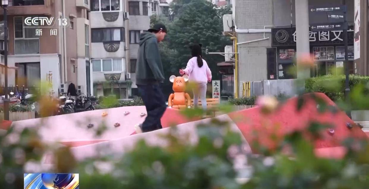 法治在线丨赵女士走了,叔姑舅姨9人争遗产,房产为何收归国家?案例释法→(图24) 法治在线丨赵女士走了,叔姑舅姨9人争遗产,房产为何收归国家?案例释法→(图24)