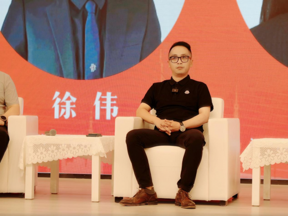 展会现场人气火爆,东方鼎酒再次亮相南京糖酒会!(图5) 展会现场人气火爆,东方鼎酒再次亮相南京糖酒会!(图5)