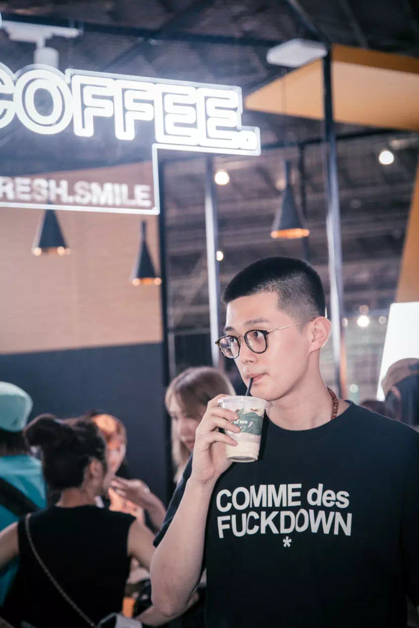 亚朵联合YOHOOD 打造潮流茶饮 共推“城市生活 原生力量”(图3) 亚朵联合YOHOOD 打造潮流茶饮 共推“城市生活 原生力量”(图3)