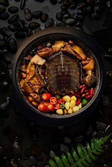 川味融合菜餐厅“椿庐”亮相北京,打造味觉与视觉的双重盛宴(图3) 川味融合菜餐厅“椿庐”亮相北京,打造味觉与视觉的双重盛宴(图3)