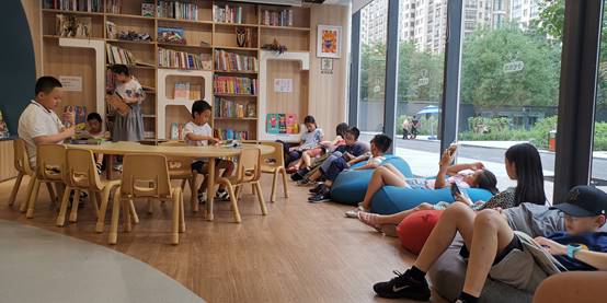 懂教育的社区图书馆 JRC阅有意思大悦城店开业(图2)