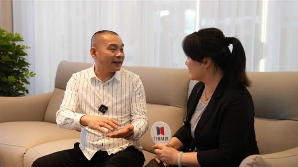 门博会首日聚焦全场！王力重磅新品发布、百万级网红打卡、主流媒体报道，火爆出圈！(图12)