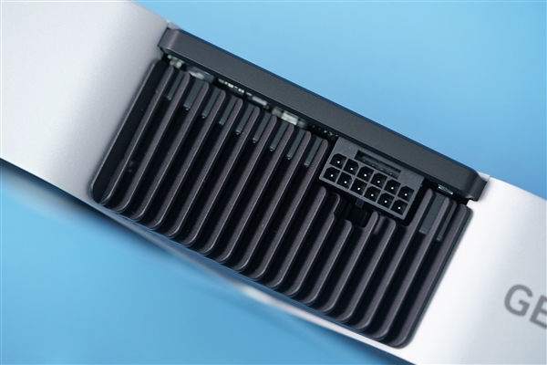 3199元游戏新神器！RTX 4060 Ti图赏(图14)